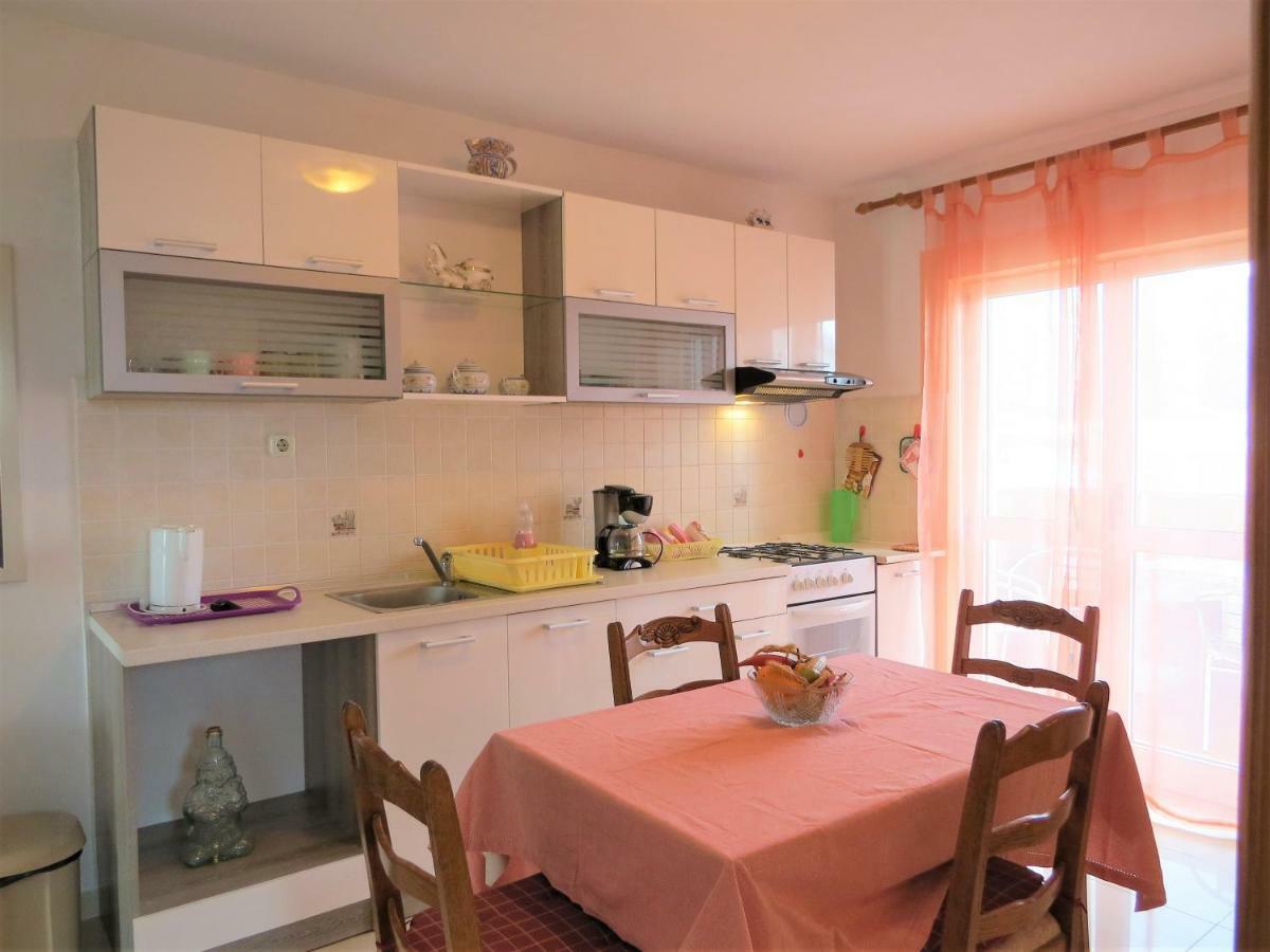 Guesthouse Villa Marija Cres Exterior photo